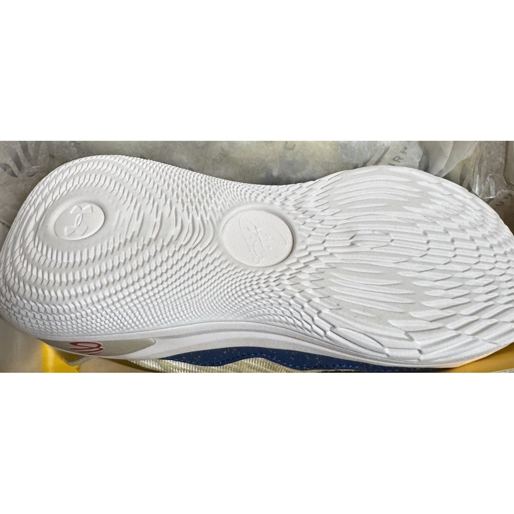 Under Armour GS Curry 11‎ Championship Mindset Sz 7Y Lemon Ice Gold - Picture 6 of 7